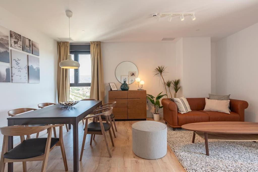 Appartement Skyline Iii Pool & Coworking By Ele Málaga